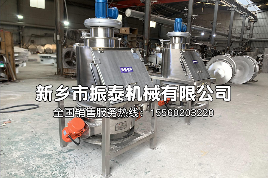 在環保方面，無塵投料站非常受粉體企業的歡迎